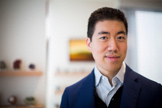 精准基因编辑、蛋白质电子转移、自组装单分子层	，谁能摘得诺贝尔化学奖？两位专家给出他们的判断